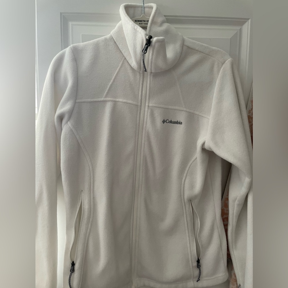 Columbia sweater